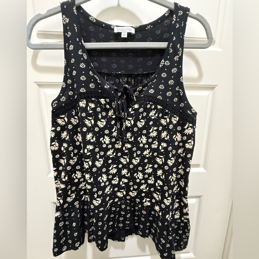 Patrons of Peace. Sleeveless Black & White Floral Tiered boho Top. Small